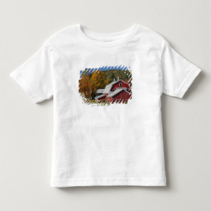 Camiseta Infantil Celeiro rural clássico e estrada, White Mountain