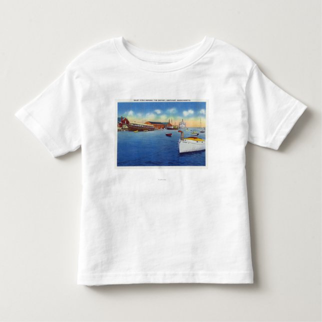 Camiseta Infantil Cena do cais que mostra o navio do capitão (Frente)