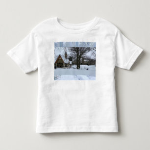 Camiseta Infantil Cena Mágica de Neve Urbana – Inverno na Cidade