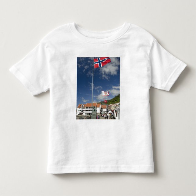 Camiseta Infantil Centro porto histórico de Bergen com bandeiras (Frente)