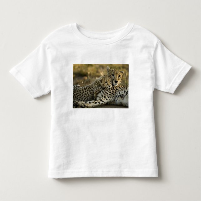 Camiseta Infantil Chita, Acinonyx jubatus, com filhote no Masai 2 (Frente)