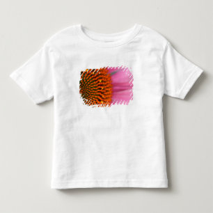 Camiseta Infantil Close-up de uma Flor de Cone no verão,