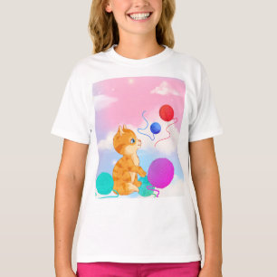 Camiseta infantil com nuvens brancas rosa, azul,