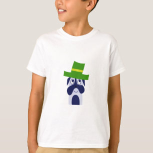 Camiseta infantil com um cão de chapéu verde