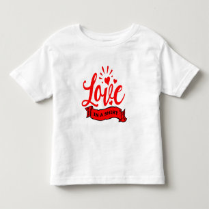 Camiseta Infantil Corações namorados Citam Amor em