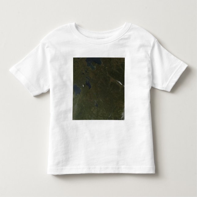 Camiseta Infantil Cores de queda no noroeste da Rússia (Frente)
