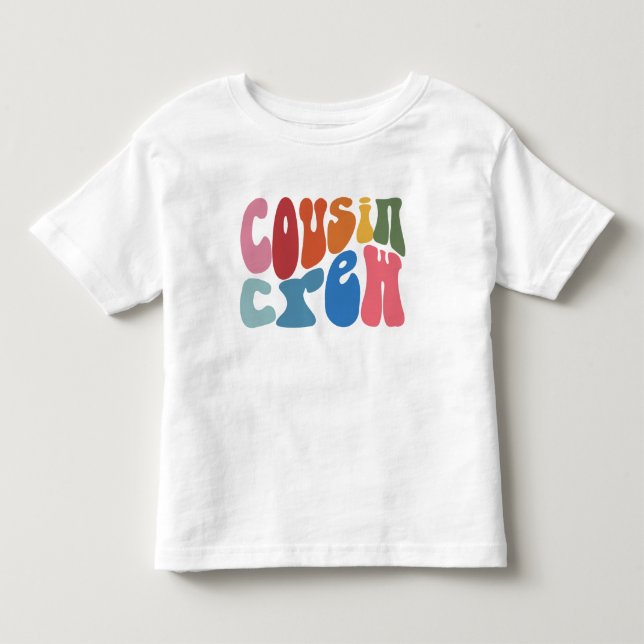 Camiseta Infantil Cousin Crew. (Frente)