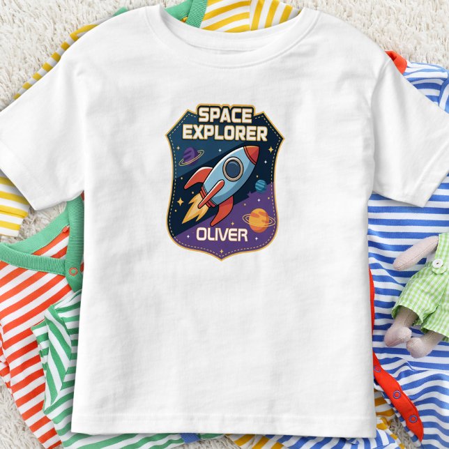 Camiseta Infantil Crachá do Explorador de Espaço de Corte (Criador carregado)