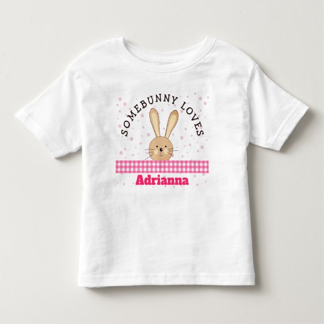Camiseta Infantil Customizable Somebunny Loves You Pink Kids Tee (Frente)