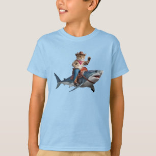 Camiseta Infantil de Gato e Tubarão Engraçado