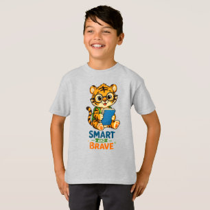 Camiseta infantil de tigre fofo lendo um livro int