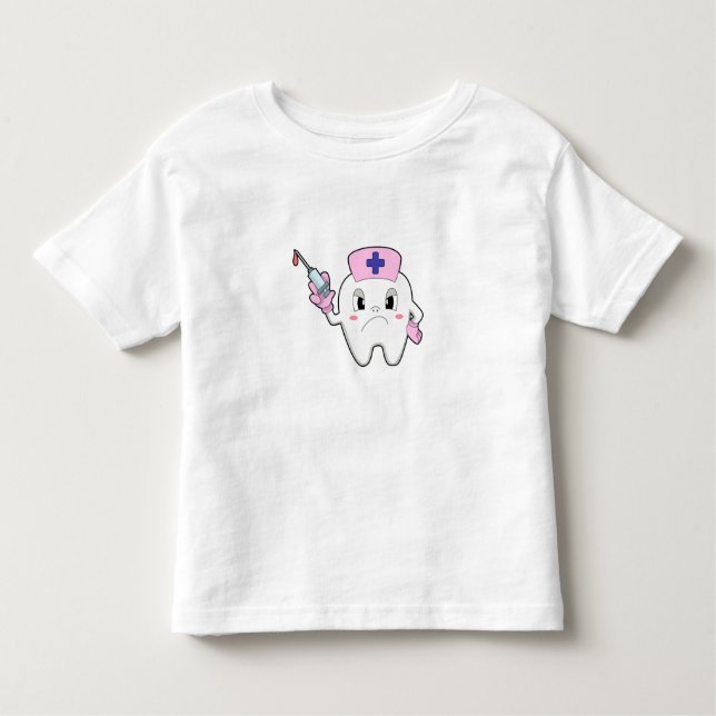 Camiseta Infantil Dentes como Enfermeira com Seringa.PNG (Frente)