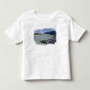 Camiseta Infantil Descendo o rio Alsek de rafting