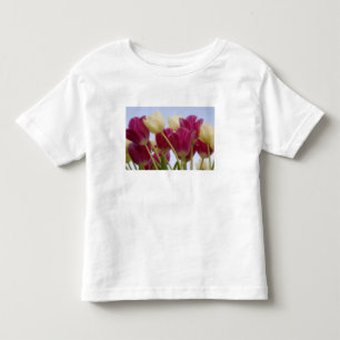 Camiseta Infantil Detalhe de tulipas. Crédito como: Don Paulson /