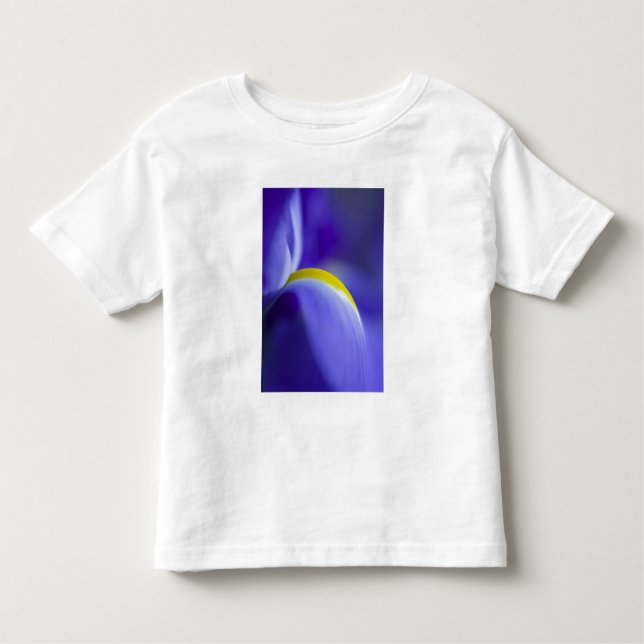 Camiseta Infantil Detalhe de uma íris Blue Flag. (Frente)