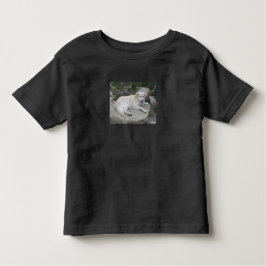 Camiseta Infantil Dog Resting On A Rock