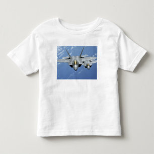 Camiseta Infantil Dois raptores F-22 voam sobre o Oceano Pacífico 2