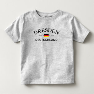 Camiseta Infantil Dresden Deutschland Coordenadas Alemão