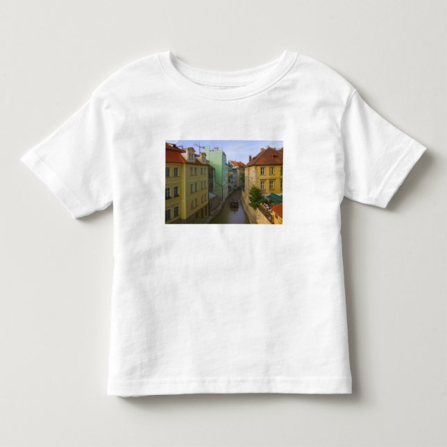 Camiseta Infantil Edifícios históricos com canal, Praga, República T (Frente)