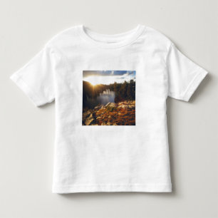 Camiseta Infantil EUA, Califórnia, Montanhas Sierra Nevada. Pôr do s