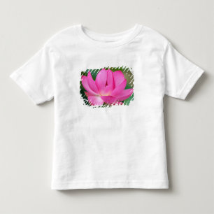Camiseta Infantil EUA; Carolina do Norte; Flor de lótus
