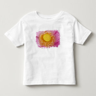 Camiseta Infantil EUA; Carolina do Norte; Lótus florescendo no