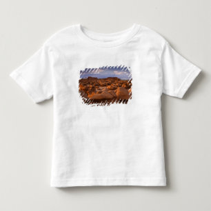 Camiseta Infantil EUA; Utah. Vista do Goblin Valley State Park em