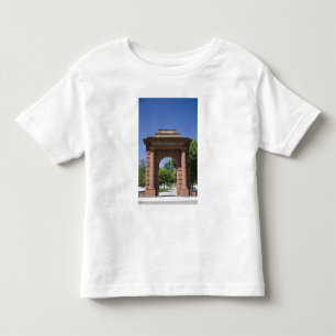 Camiseta Infantil EUA, VA, Arlington. Portão McClellan em Arlington