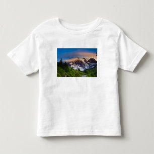 Camiseta Infantil EUA, Washington, Monte Rainier. Sol da manhã