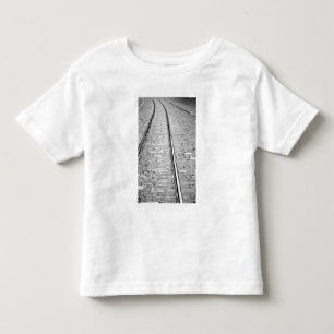 Camiseta Infantil Europa, Suíça, Berna. Pistas de bonde,