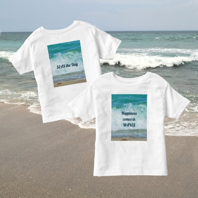 Camiseta Infantil Felicidade vem nas ondas do mar no dia (Criador carregado)