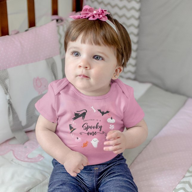 Camiseta Infantil Festa de aniversário Spooky One Girl (Criador carregado)