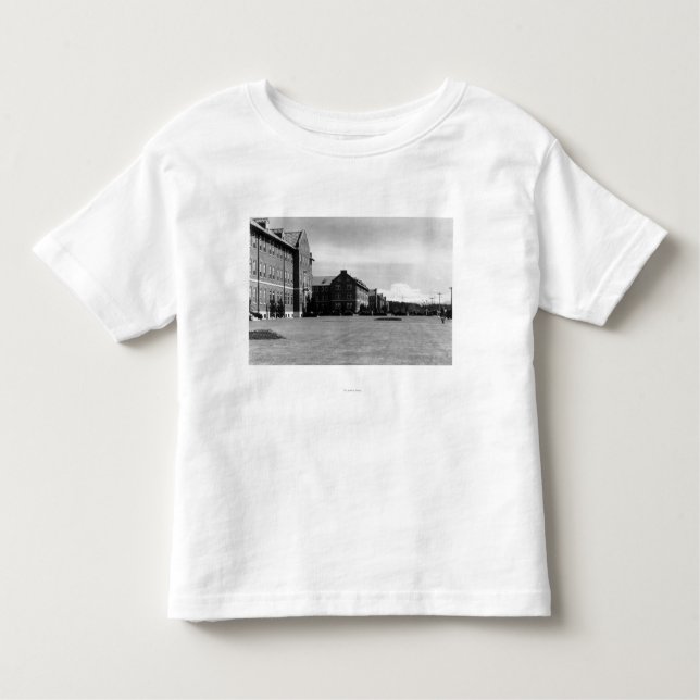 Camiseta Infantil Fort Lewis, opinião de WA das casernas e Monte (Frente)