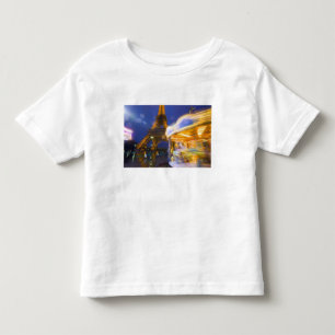Camiseta Infantil França, Paris. Torre Eiffel no crepúsculo nevoeiro