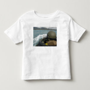 Camiseta Infantil Fuzileiro naval dos E.U. que conduz um veículo do