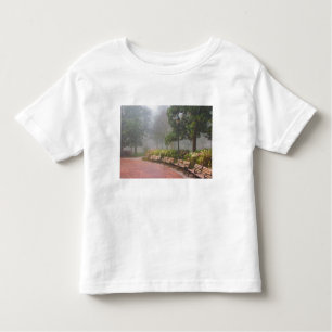 Camiseta Infantil GA Savannah, Azaleas junto à calçada e