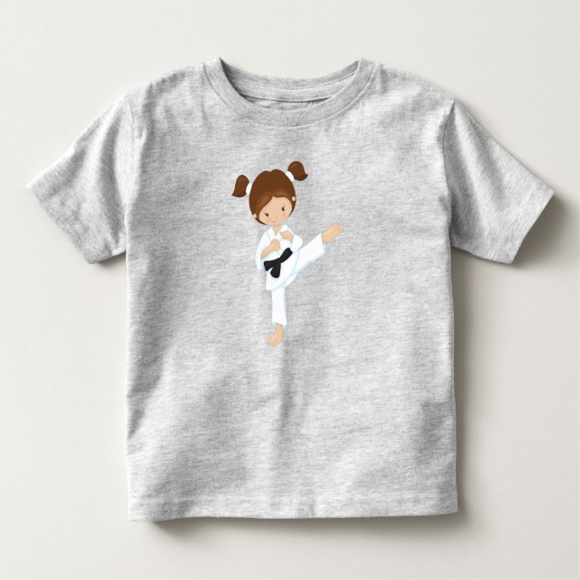 Camiseta Infantil Garota de Karatê, Garota Fofa, Cabelo Castanho, Fa (Frente)
