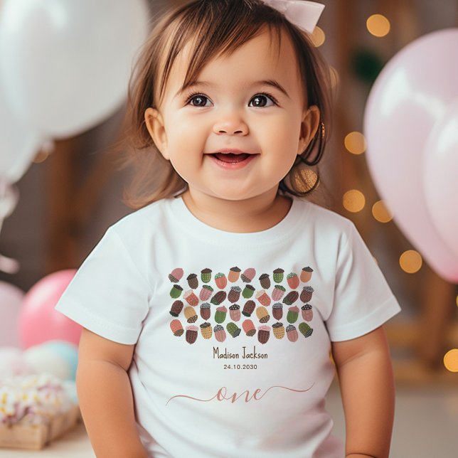 Camiseta Infantil Garota rosa-queda-branca, boia-coroa, primeira Fes (Cute Fall Pink Acorns girl first Birthday Party Toddler T-shirt)