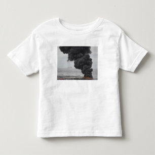 Camiseta Infantil Gathered concentrou queimaduras do óleo
