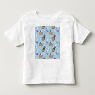 Camiseta Infantil Gatos na caixa e leite cai em azul