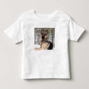 Camiseta Infantil German shepherd Na Neve