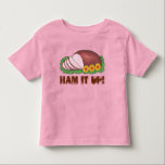 Camiseta Infantil HAM IT UP Funny Holiday Ugly Christmas Sweater<br><div class="desc">A camisola de bebê apresenta uma ilustração original de um presunto de férias, com HAM IT UP em uma fonte divertida. Excelente de ir a uma festa feia de suéter de Natal! Não vê o que está procurando? Precisa de ajuda para a personalização? Entre em contato com Rebecca para ter...</div>