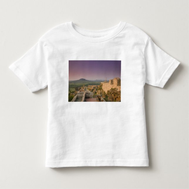 Camiseta Infantil HUNGRIA, Região de Lake Balaton, SZIGLIGET: (Frente)