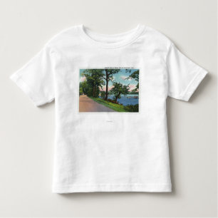 Camiseta Infantil Ideia da movimentação da beira do lago ao longo do