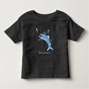 Camiseta Infantil Imagem de desenho animado de pesca com fome de pei
