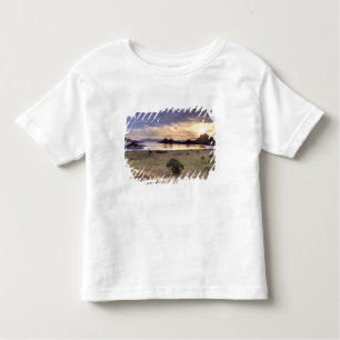 Camiseta Infantil Indonésia, Parque Nacional de Komodo. Pôr do sol e