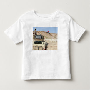 Camiseta Infantil Instrutor assiste como soldado do exército iraquia