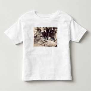 Camiseta Infantil Interior de uma barraca de madeira americana,