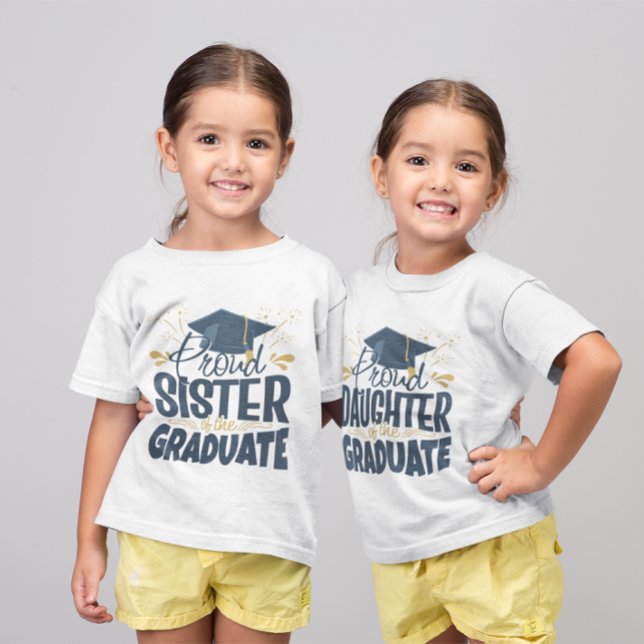 CAMISETA INFANTIL IRMÃO ORGULHOSO DO FORMANDO (Criador carregado)
