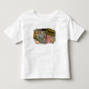 Camiseta Infantil Itália, Burano. Barcos num canal com